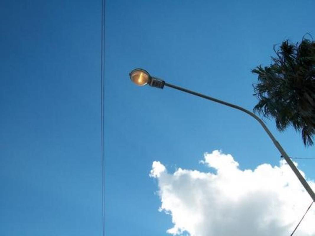 Proponen energía solar en el alumbrado público