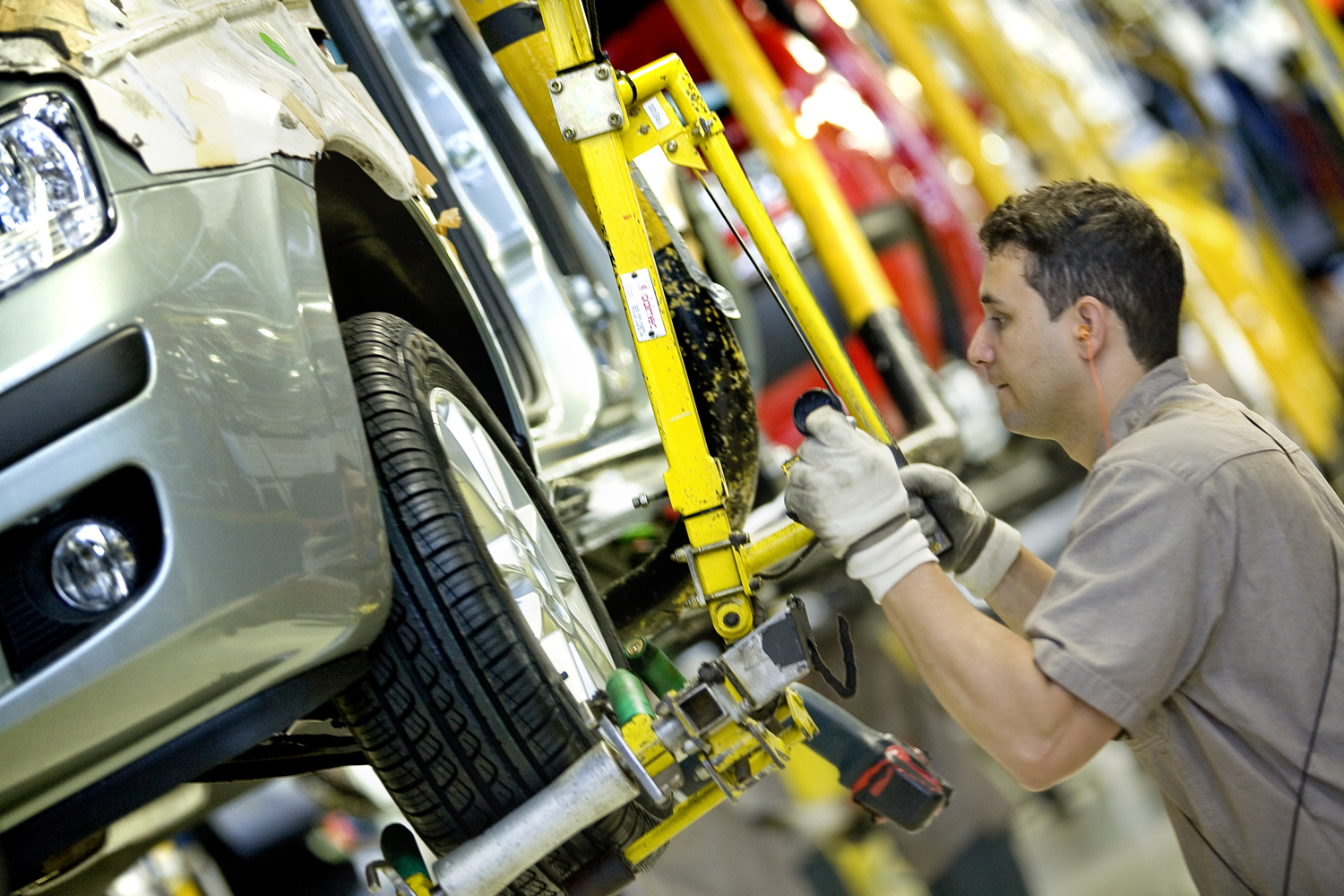 La producción automotriz cayó un 30% en enero