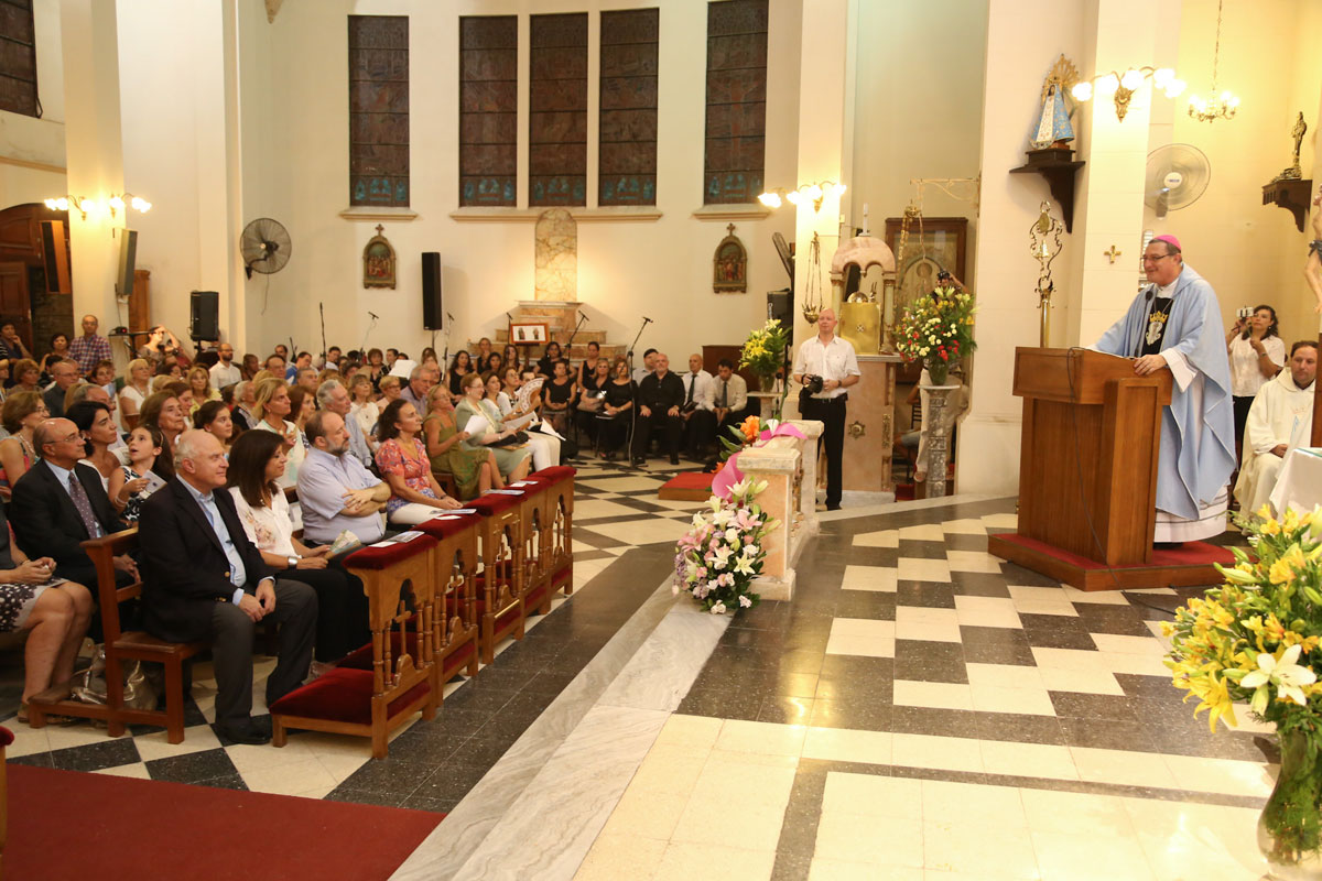 Con Lifschitz de testigo, la iglesia de Lourdes es basílica
