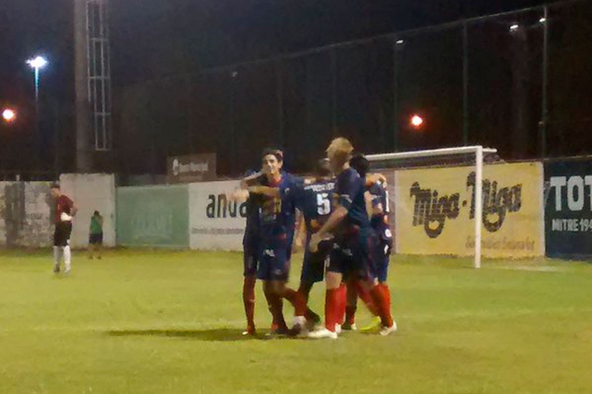 El Charrúa goleó 4 a 1 en el Gabino a Argentino de Merlo