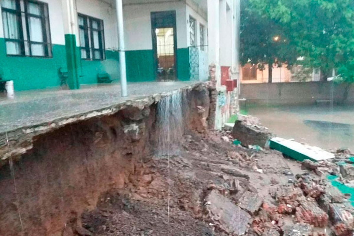 Cayó una pared y generó gran susto en el ex Nacional Nº 2