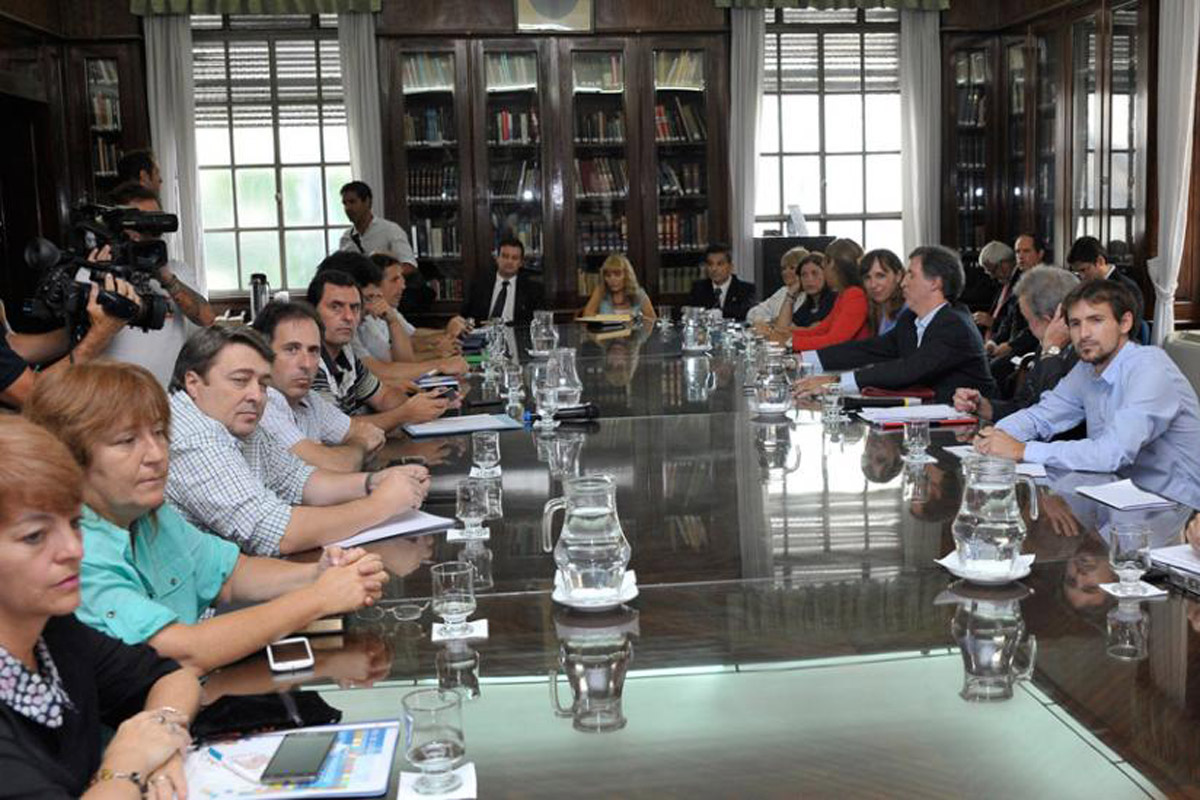 Vidal ofreció un 23,6 % pero los docentes lo rechazaron