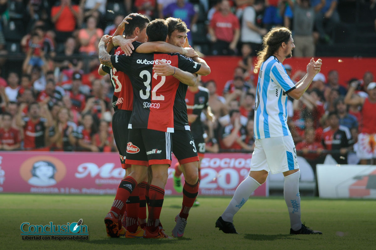 Newell’s despertó y goleó 5 a 0 a Racing en el Coloso