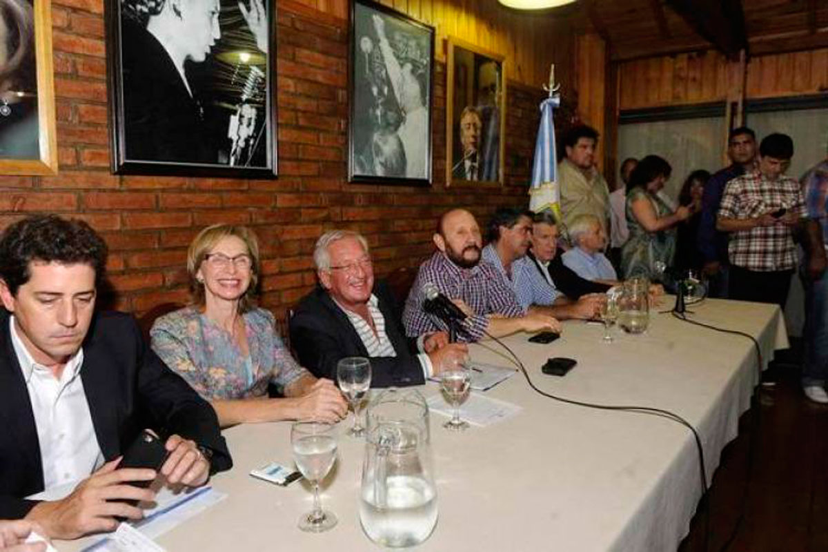 El PJ busca el recambio con un fuerte debate interno y amenazas de intervención