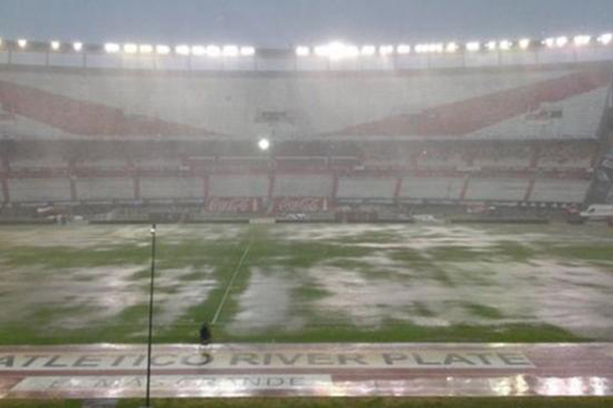 Por el temporal, se suspendió el partido River-Quilmes