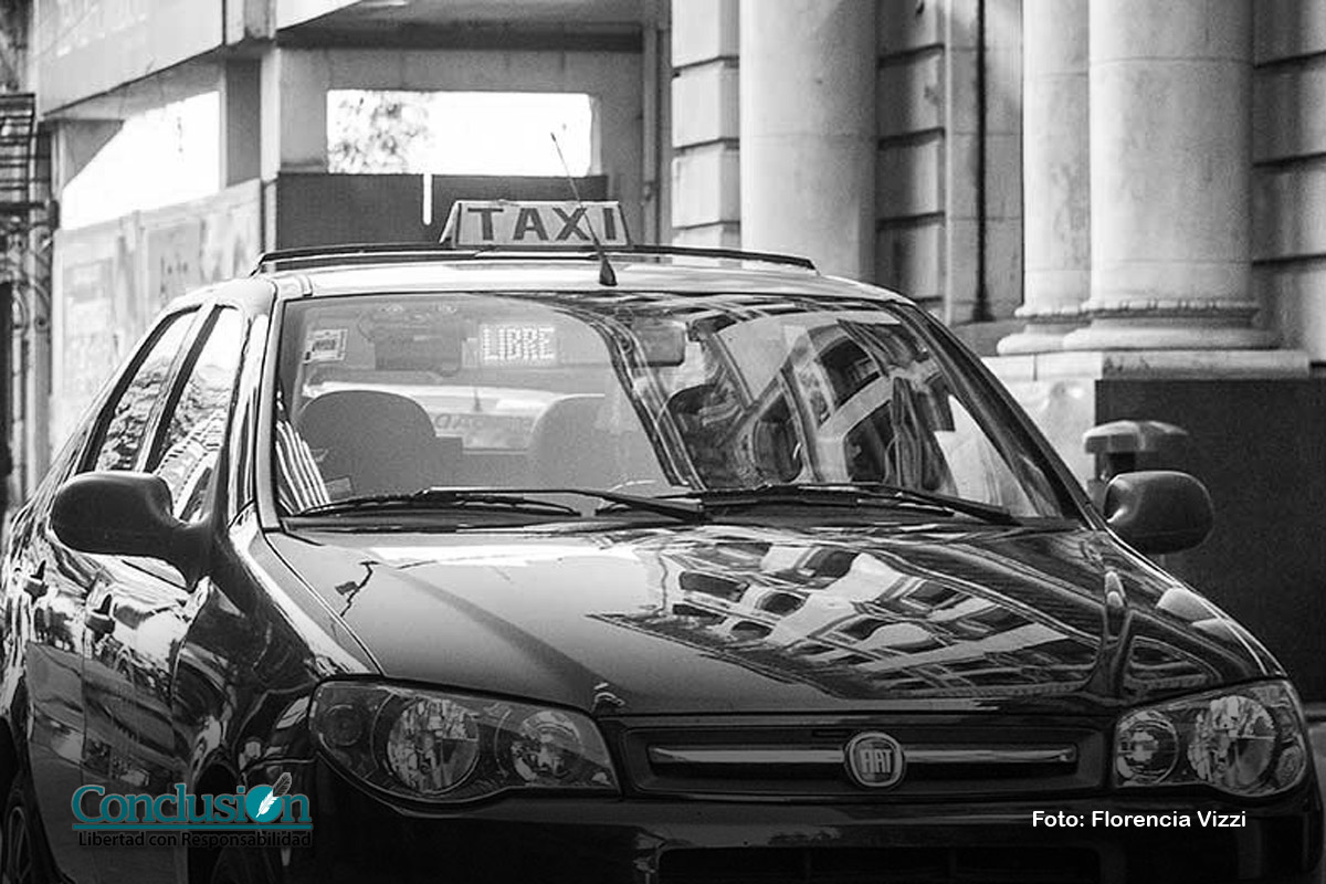 Los taxistas irán al Concejo por un aumento en la tarifa