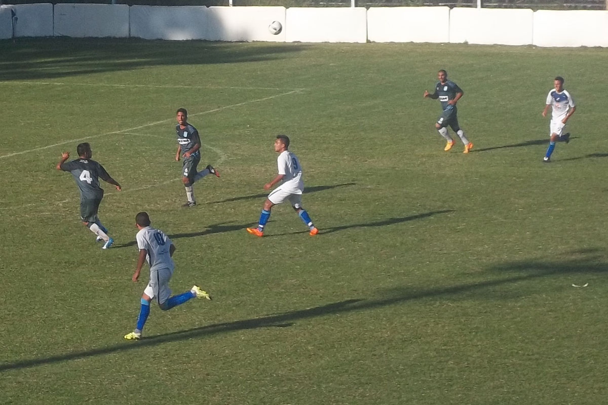 Argentino alcanzó una victoria para soñar con el ascenso