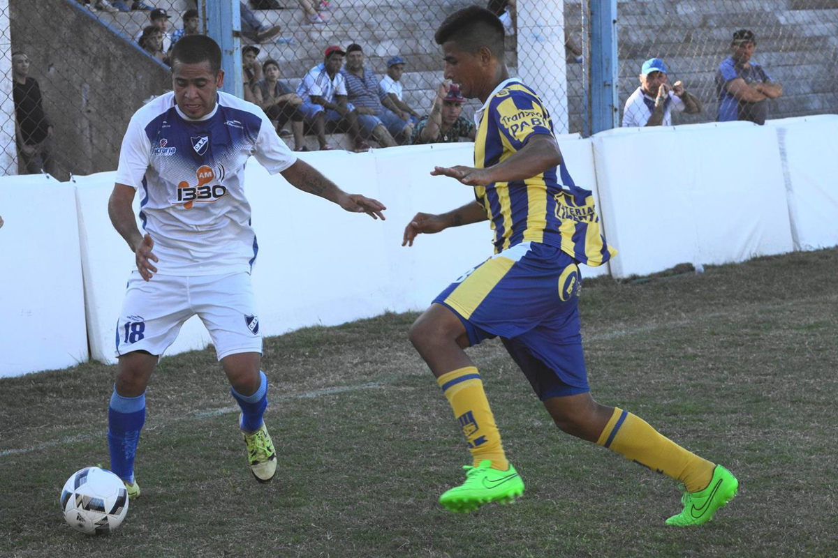 Argentino sufrió su primer traspié en el torneo de la D