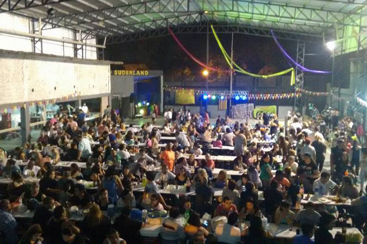Suderland: un club de barrio que volvió a vivir