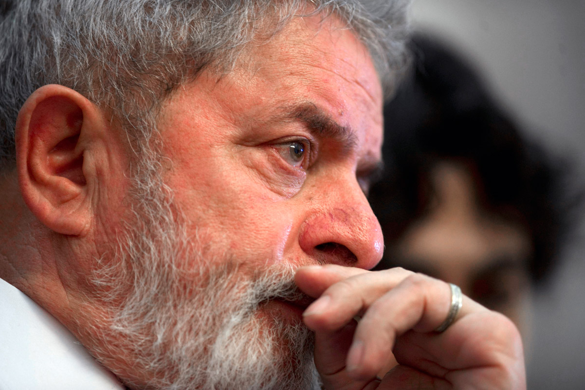 Lula lleva su lucha a las calles