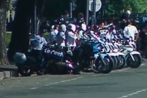 Policías