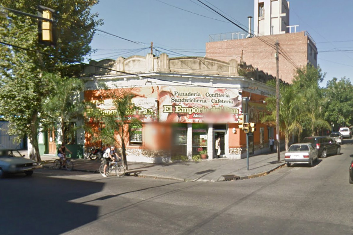 Delincuentes armados asaltaron una panadería
