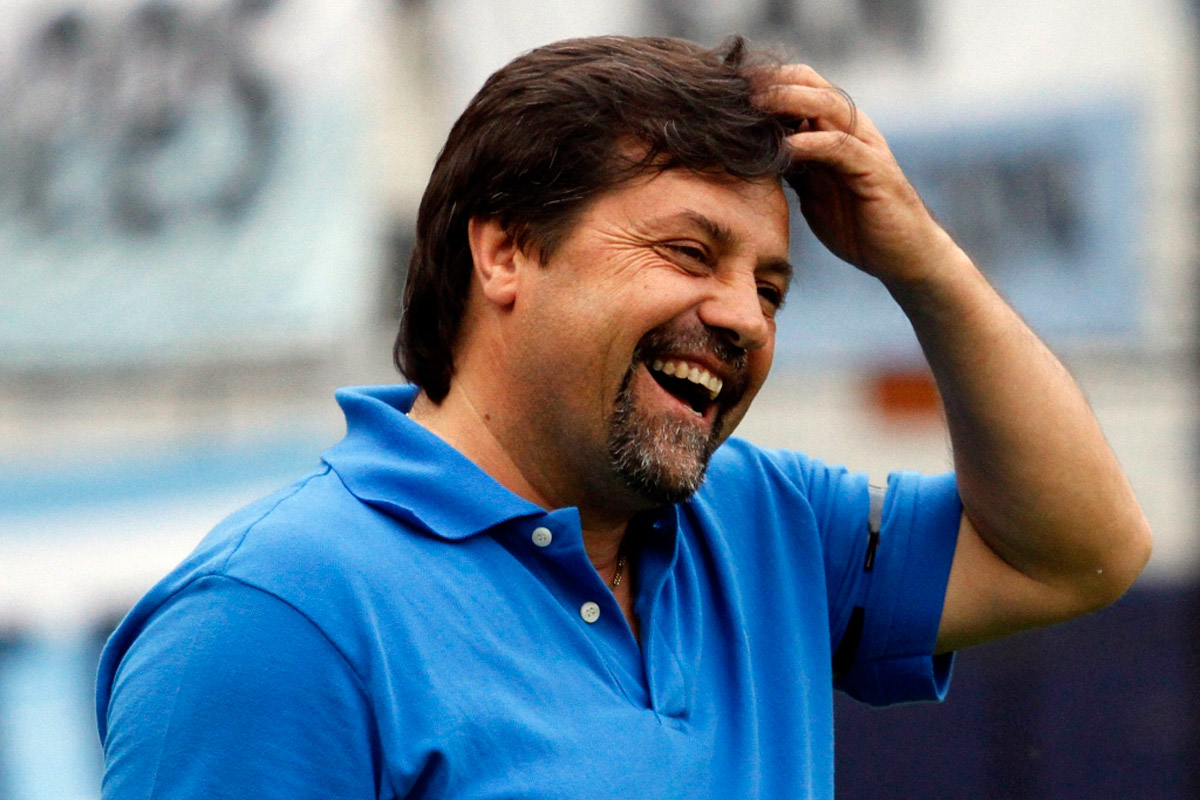 Caruso firmó un contrato insólito con Sarmiento