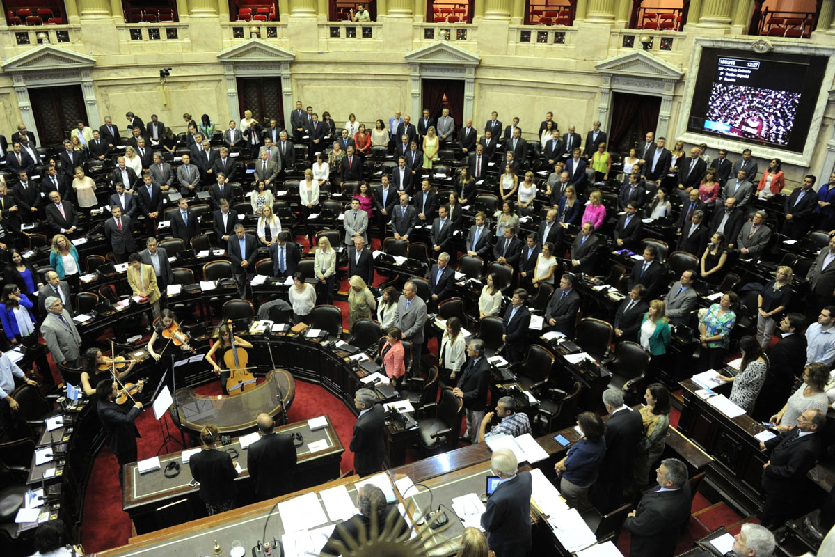 Diputados se encamina a aprobar el plan de pago a buitres