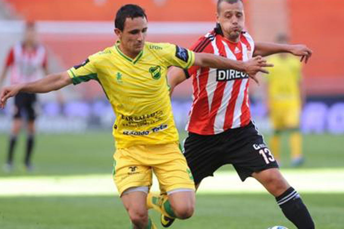 Estudiantes-Defensa se destaca en inicio de la fecha 8