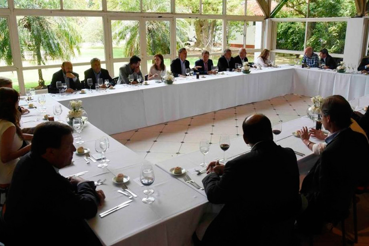 Convocan a las provincias a dialogar por coparticipación