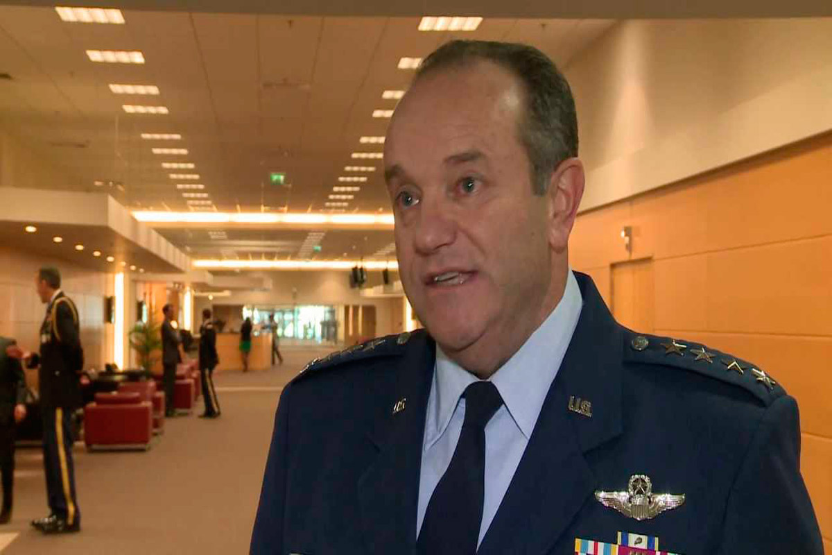“Los EE.UU. se deben preparar para una guerra contra Rusia”