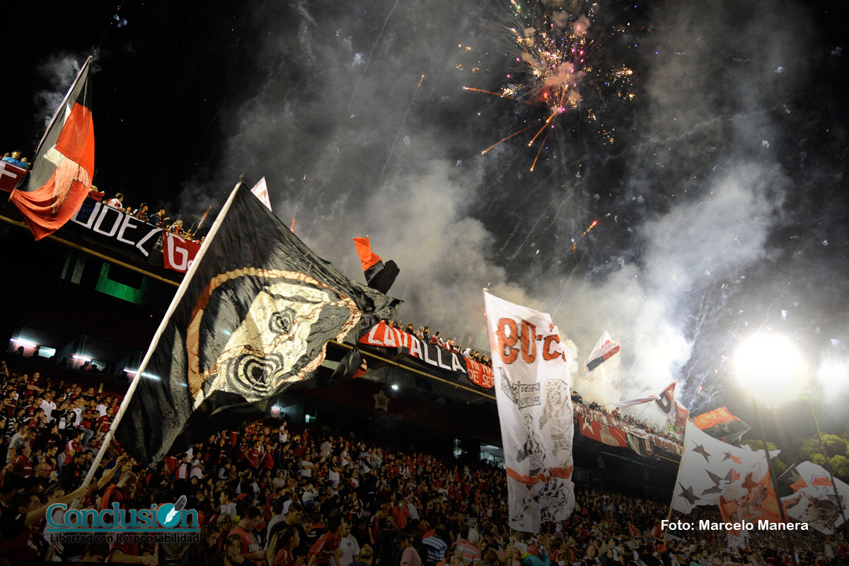 Newell’s fue advertido por el uso de pirotecnia en el Coloso