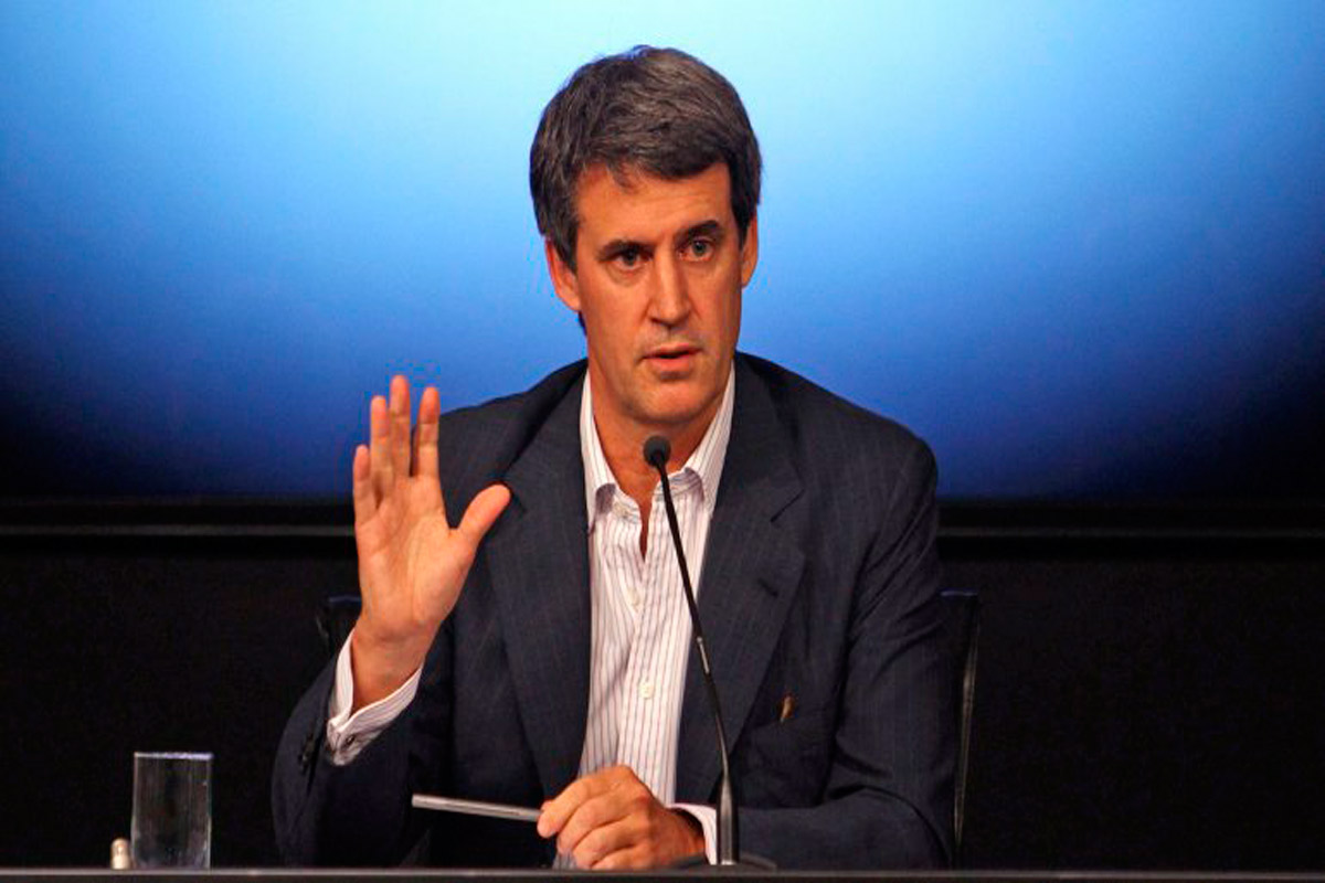 «Nadie disfruta pagarles a los profesionales de la usura»