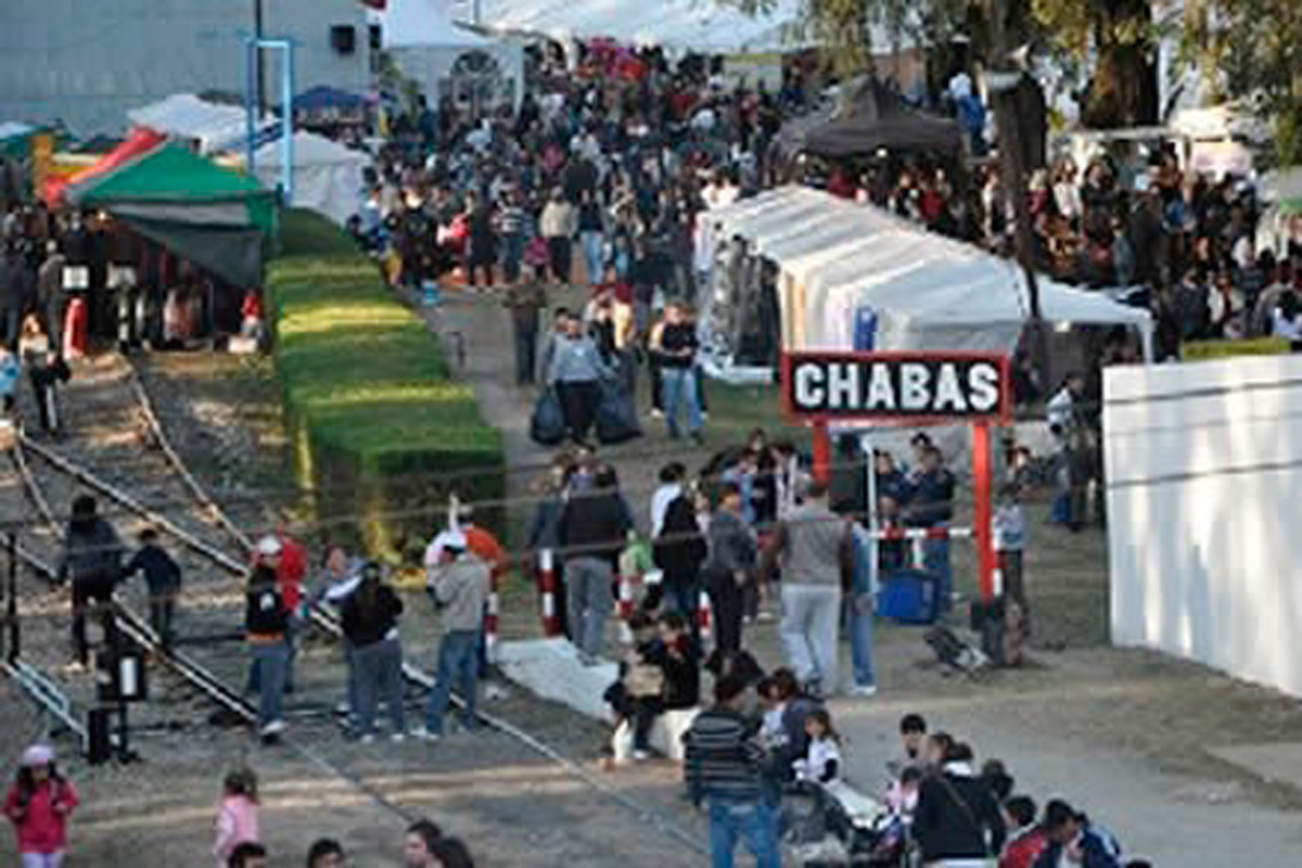 Amenazan reprimir acampe de trabajadores despedidos en aceitera de Chabas