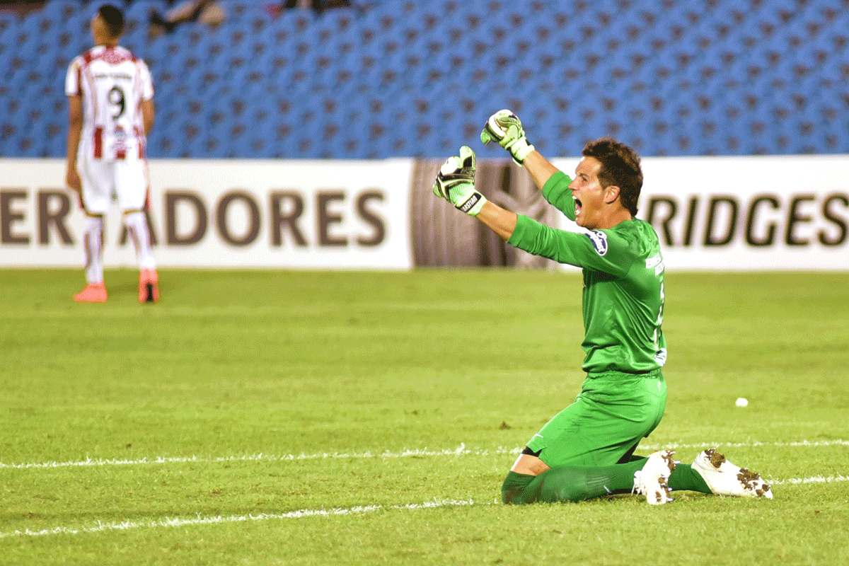 Central se impuso por 3 a 1 ante River en Montevideo
