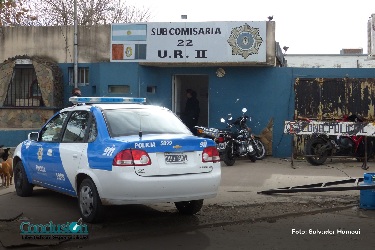 Detenido por homicidio cuando disparaba contra una casa