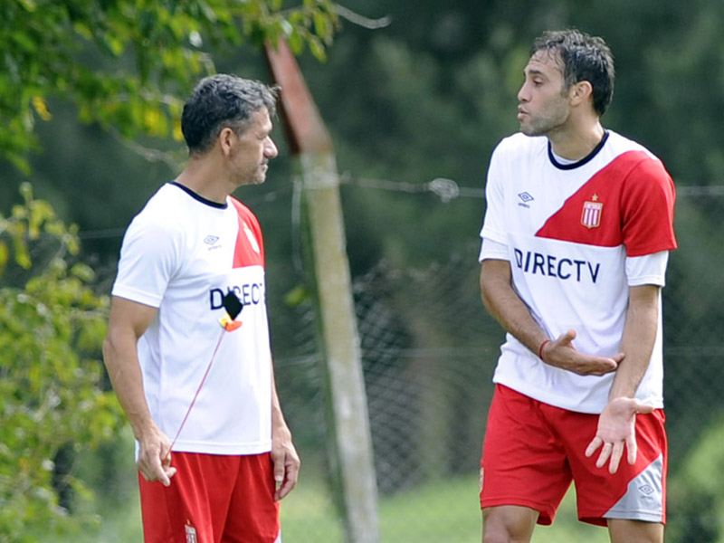 Estudiantes: Desábato será el único cambio para enfrentar a Newell’s