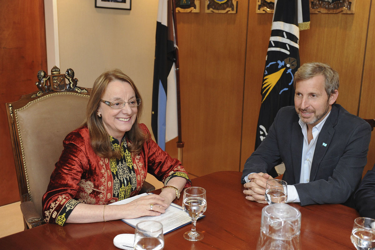 Frigerio se reunió con Alicia Kirchner por apoyo financiero