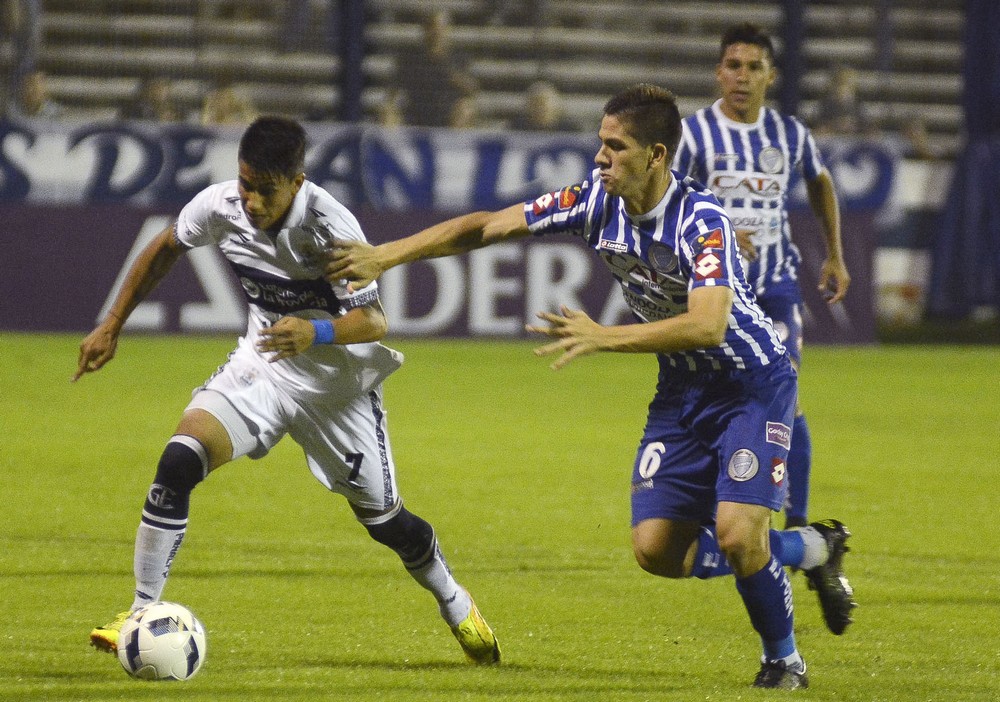 Godoy Cruz empató y el Canalla otra vez, puede ser líder