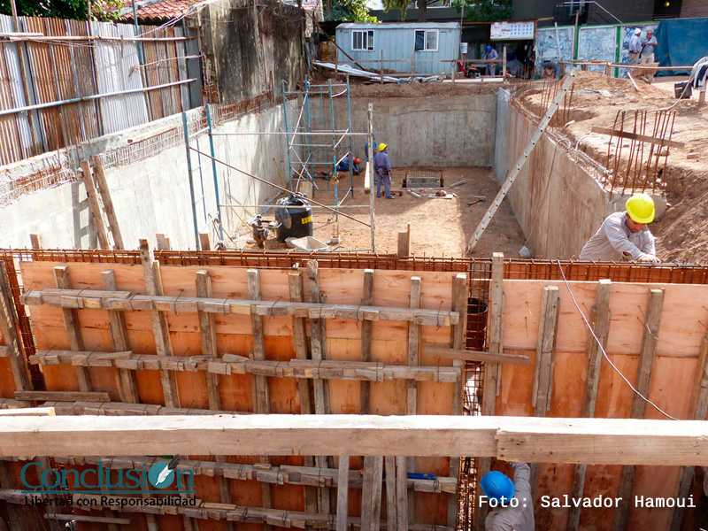 Construcción: el empleo formal en baja, el registrado estable