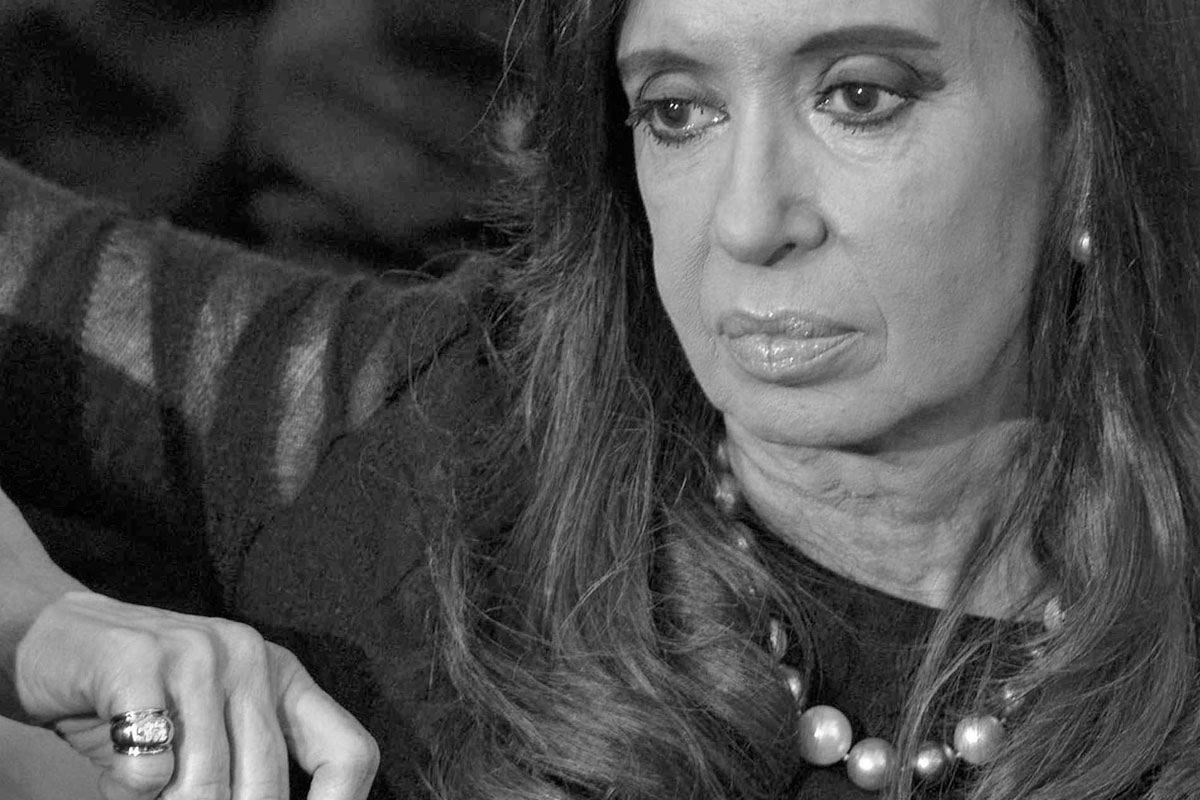 Imputaron a Cristina Kirchner por presunto lavado de dinero