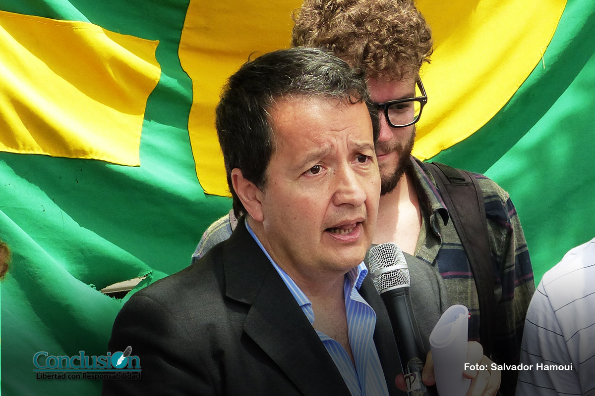 Proyectos para paliar aumentos y retrotraer tarifa de energía