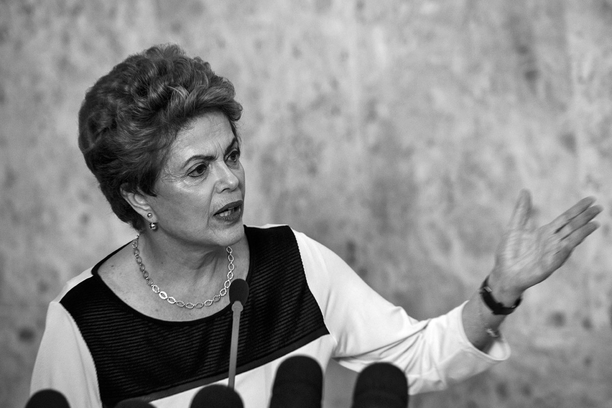 Rousseff seguirá su “lucha por la democracia” en el Senado