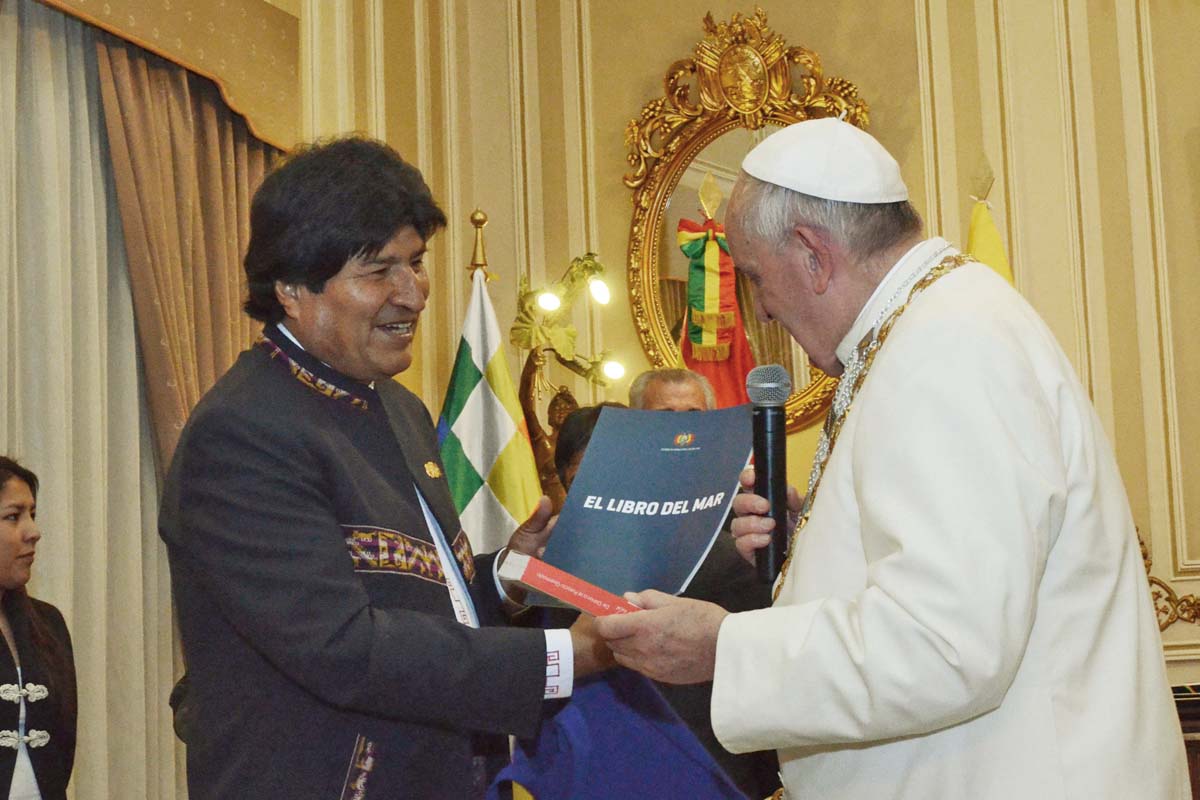 Evo confirmó que se reunirá con Francisco en el Vaticano