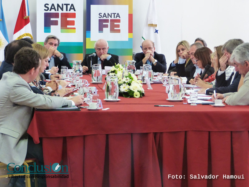 Lifschitz se reunió con legisladores por la emergencia climática