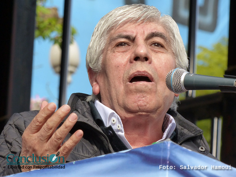 Hugo Moyano: «Si voy preso, que sea en la celda de al lado del padre de Macri»