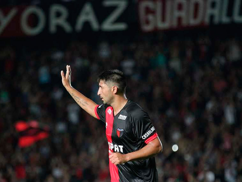 Alan Ruiz dejó Santa Fe tras agresión de barras de Colón