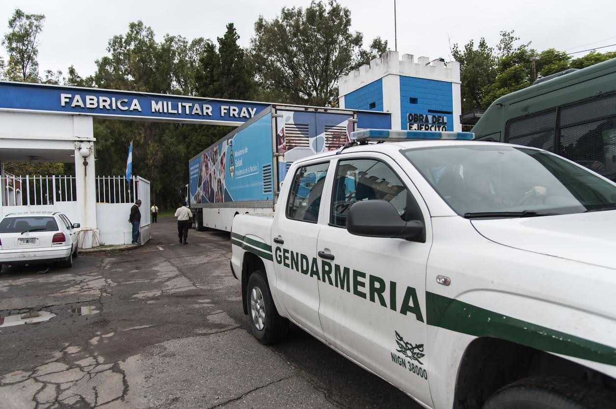 Beltrán: allanan fábrica militar por faltante de municiones
