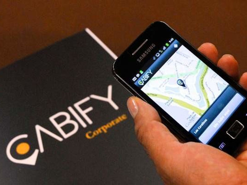 Cabify, aplicación que amenaza a Uber y a taxistas rosarinos