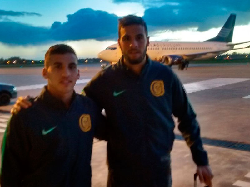 El plantel de Central partió rumbo a Brasil con la ilusión copera