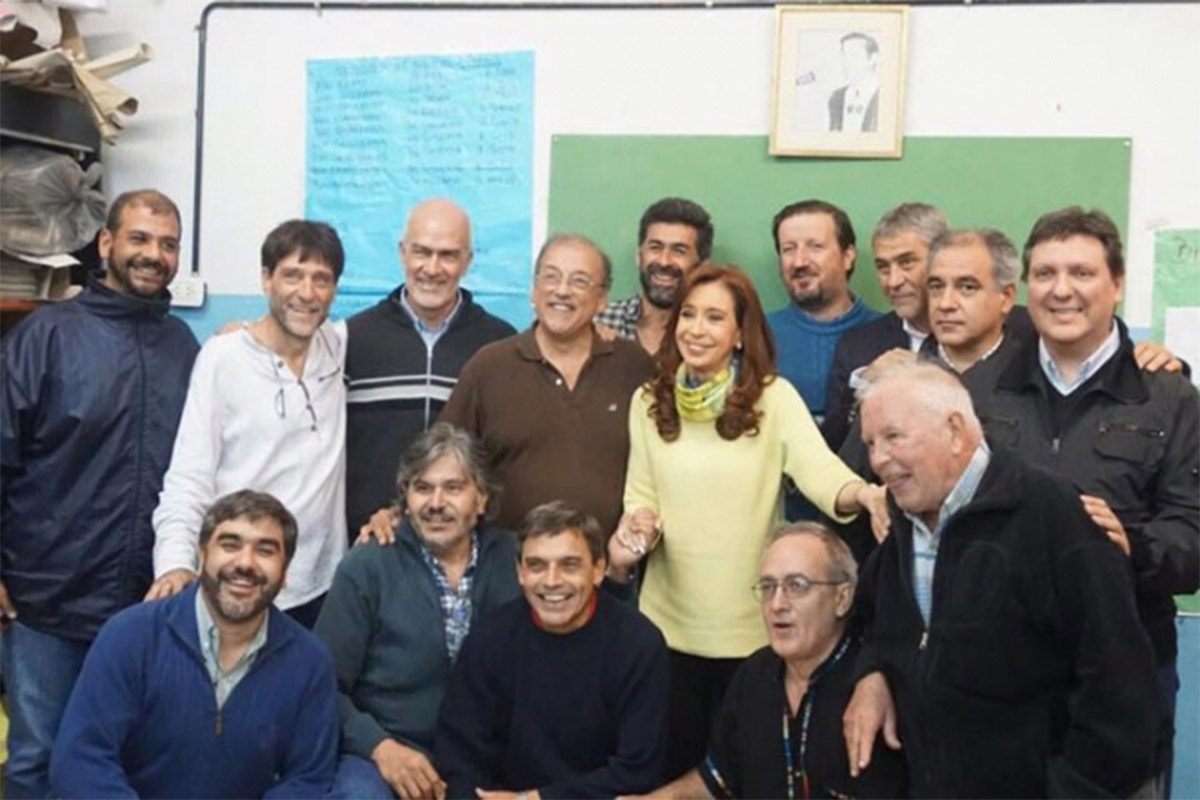 Cristina se reunió con el grupo de Curas «En Opción por los Pobres»