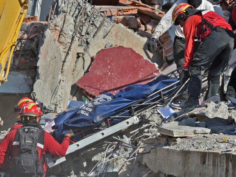 Terremoto en Ecuador: hay casi 600 muertos y más de 8.000 heridos