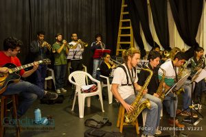 ensayo_orquesta_big_band_empleados_de_comercio1_1200x600_fvizzi