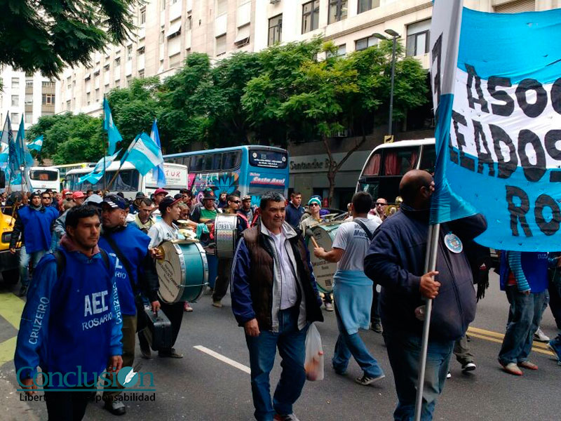 Movilización de trabajadores en Buenos Aires
