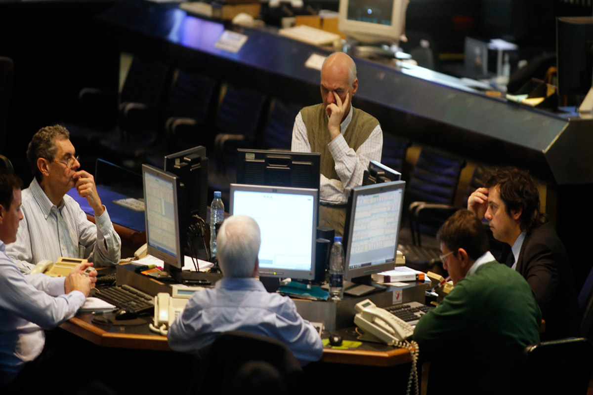 Bajan acciones en la Bolsa de Comercio