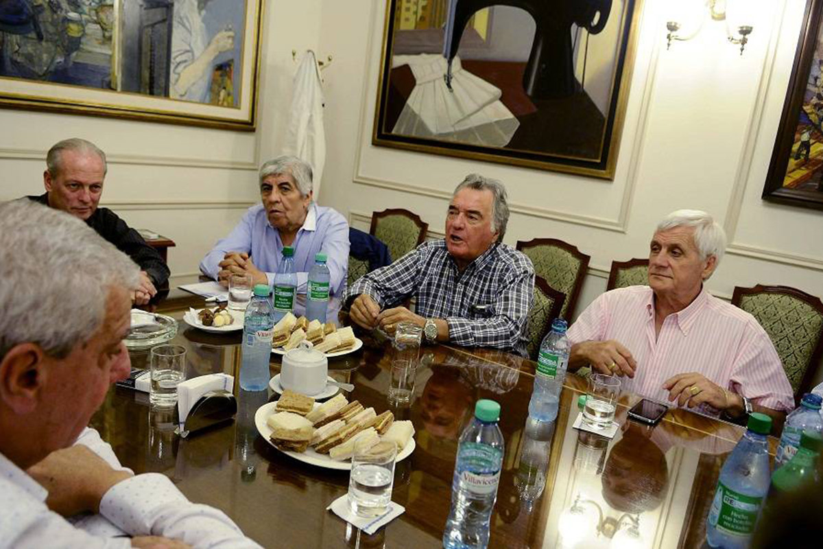 Despidos e inflación será el reclamo de la CGT a Macri