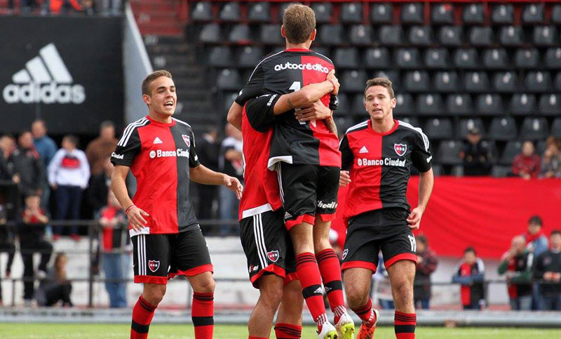 La reserva de Newell’s ganó y quedó puntero en el torneo de Transición