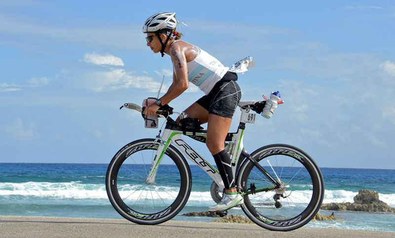 Mirta Arce, un ejemplo de valentía y perseverancia en el triatlón