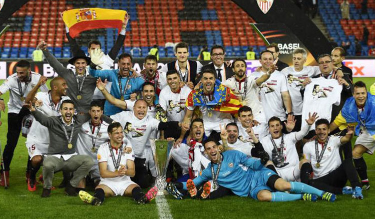 Banega se consagró tricampeón de la Europa League con Sevilla