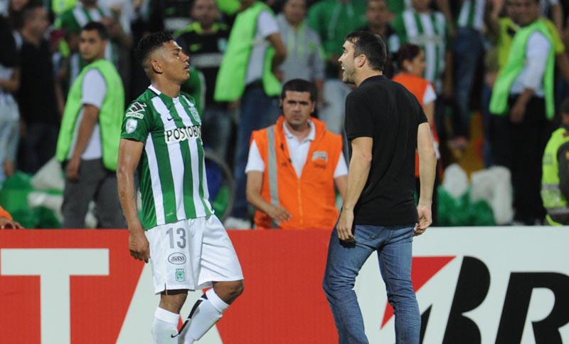 El plantel canalla protagonizó un final bochornoso en Colombia